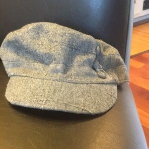 Hat -Grey